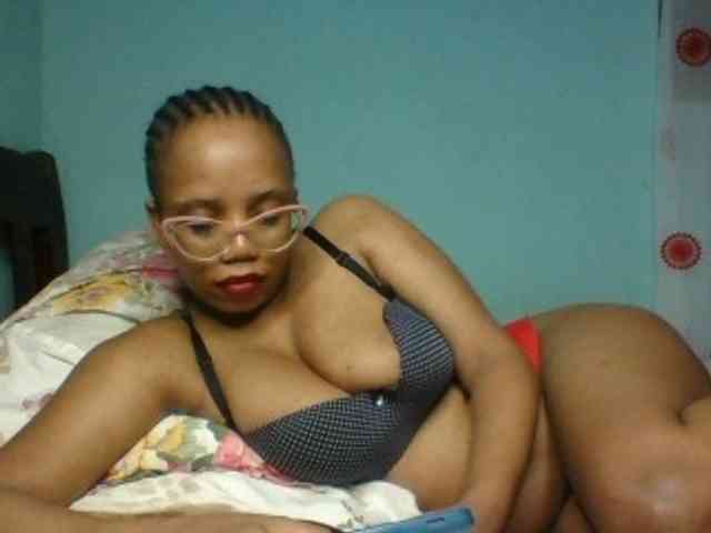Prettyzari webcam