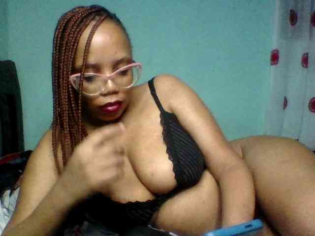 Prettyzari webcam