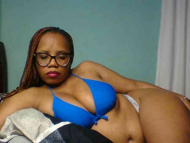 Prettyzari webcam