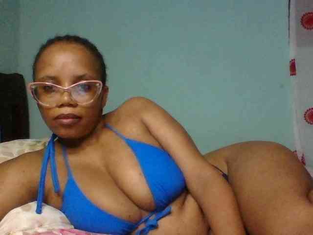 Prettyzari webcam