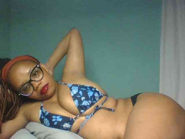 Prettyzari webcam