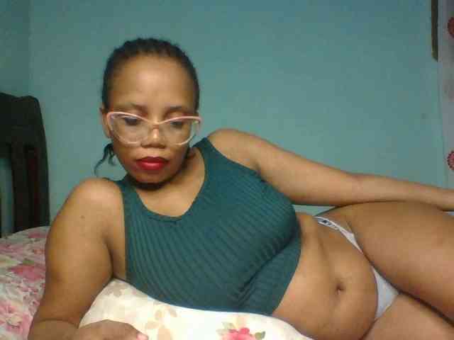 Prettyzari webcam