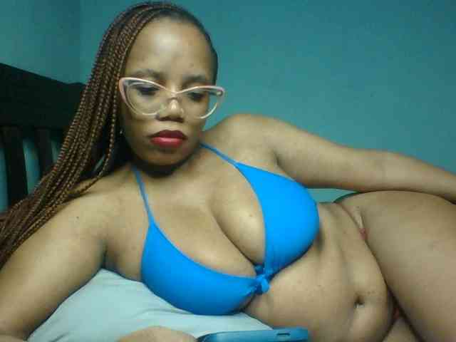 Prettyzari webcam