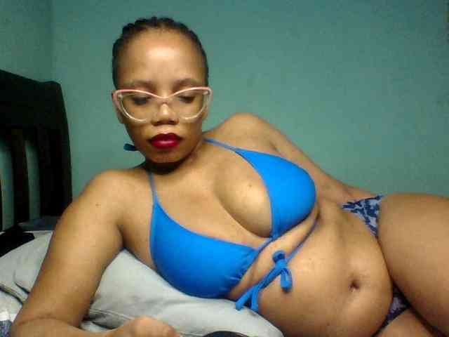Prettyzari webcam