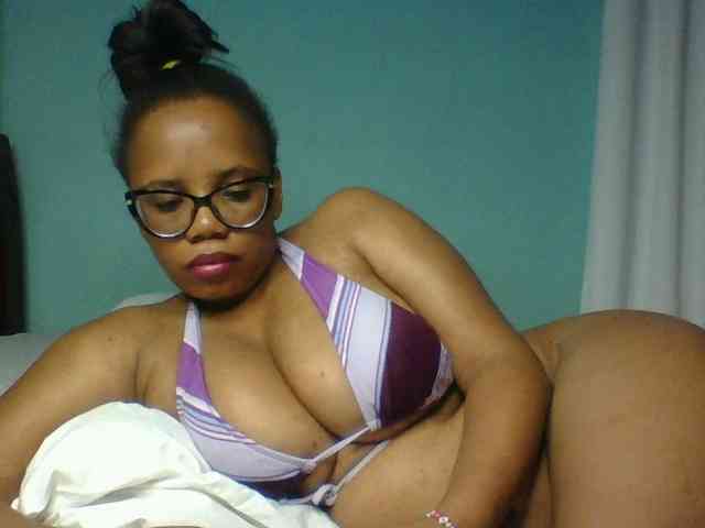 Prettyzari webcam