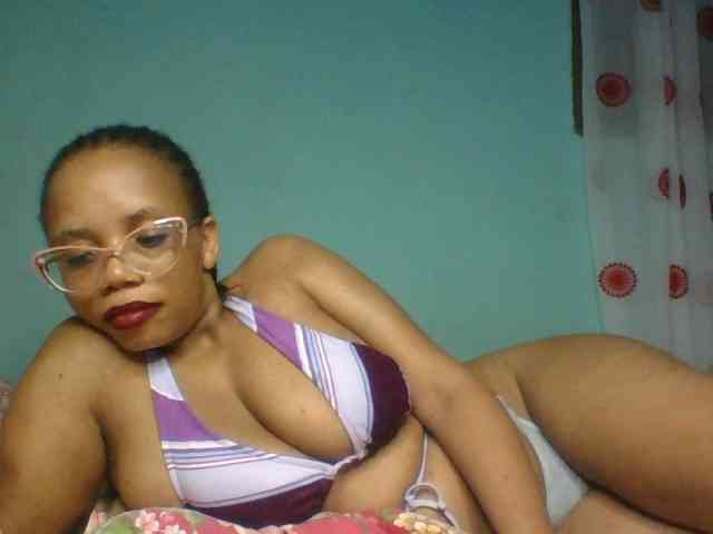 Prettyzari webcam