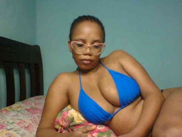 Prettyzari webcam