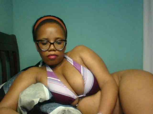 Prettyzari webcam