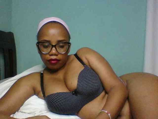 Prettyzari webcam