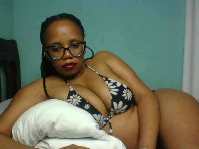 Prettyzari webcam