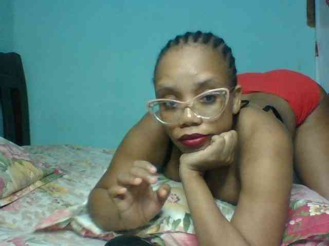 Prettyzari webcam