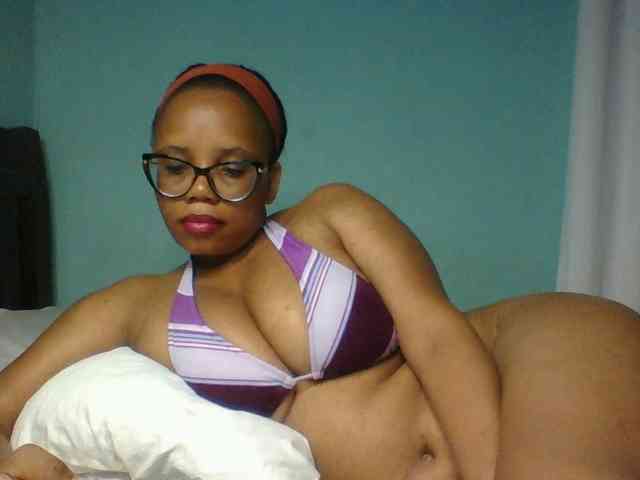 Prettyzari webcam