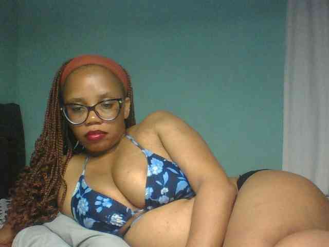 Prettyzari webcam