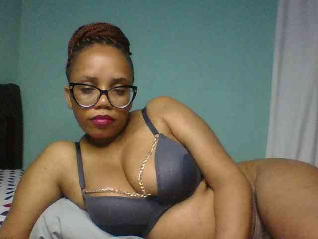 Prettyzari webcam