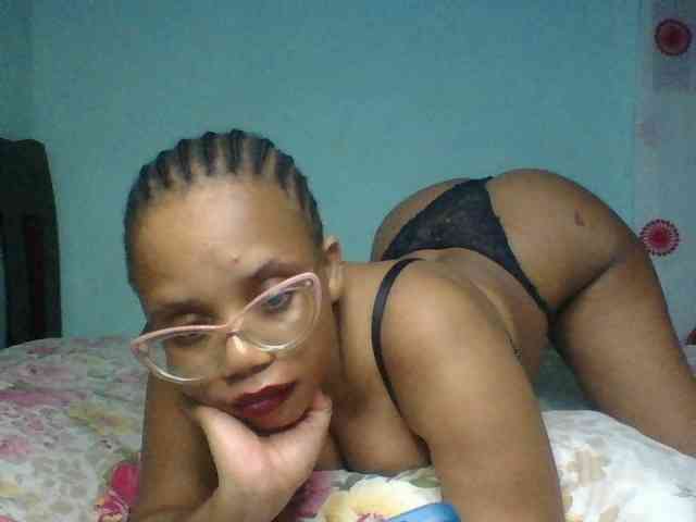 Prettyzari webcam