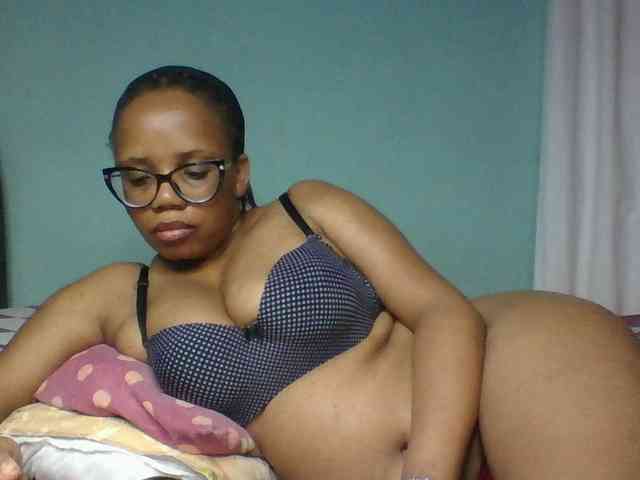 Prettyzari webcam