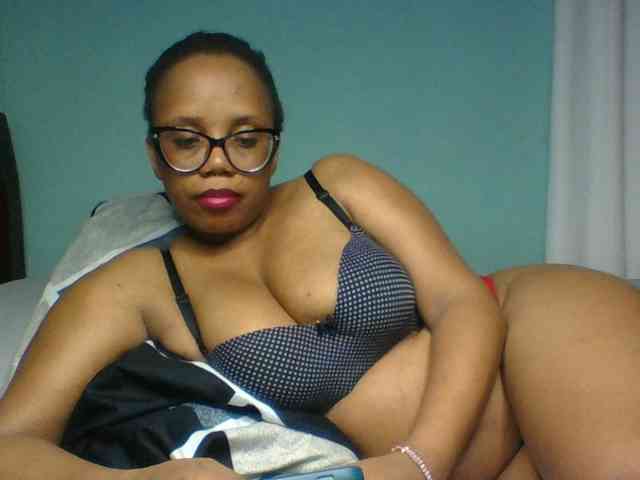 Prettyzari webcam
