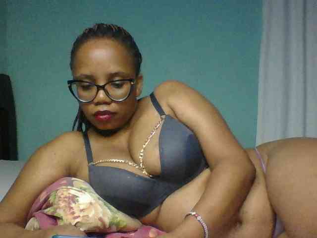 Prettyzari webcam