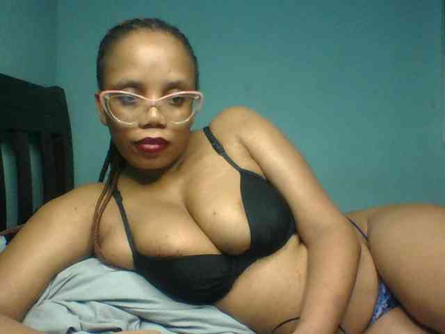 Prettyzari webcam
