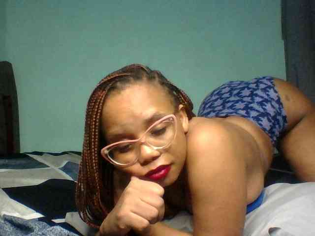 Prettyzari webcam