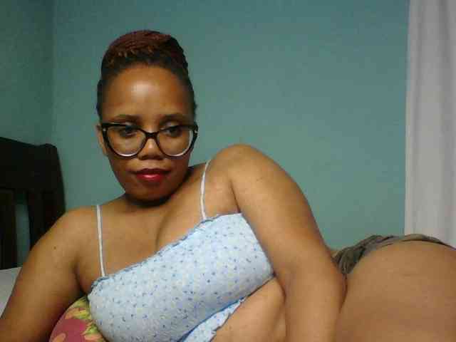 Prettyzari webcam