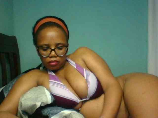 Prettyzari webcam