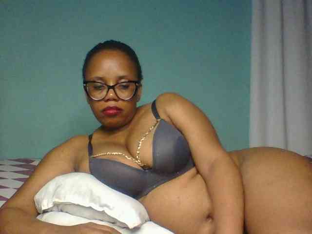 Prettyzari webcam