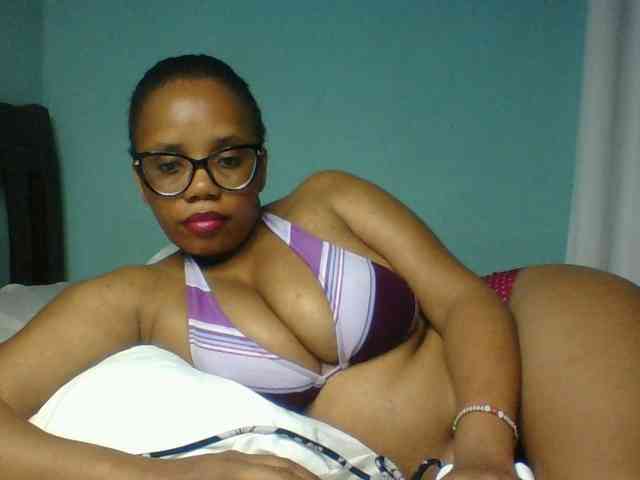 Prettyzari webcam