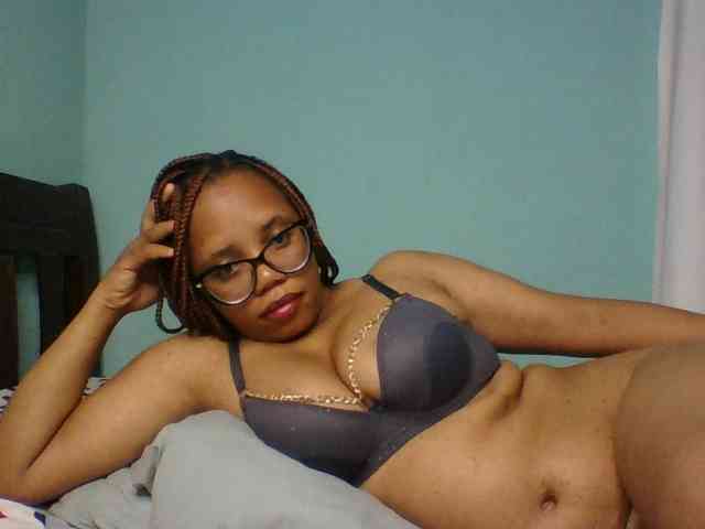 Prettyzari webcam