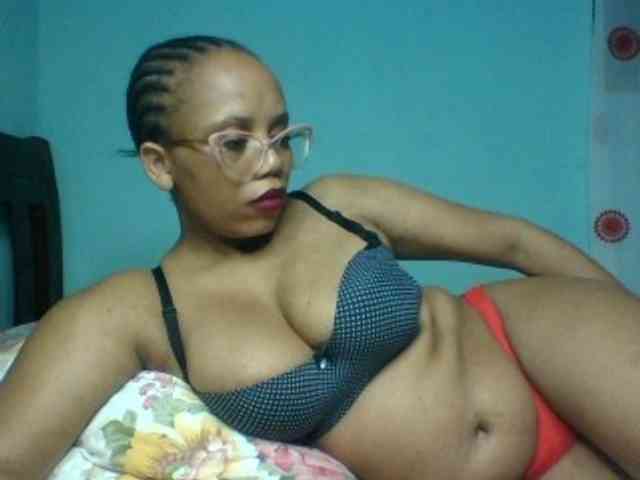 Prettyzari webcam