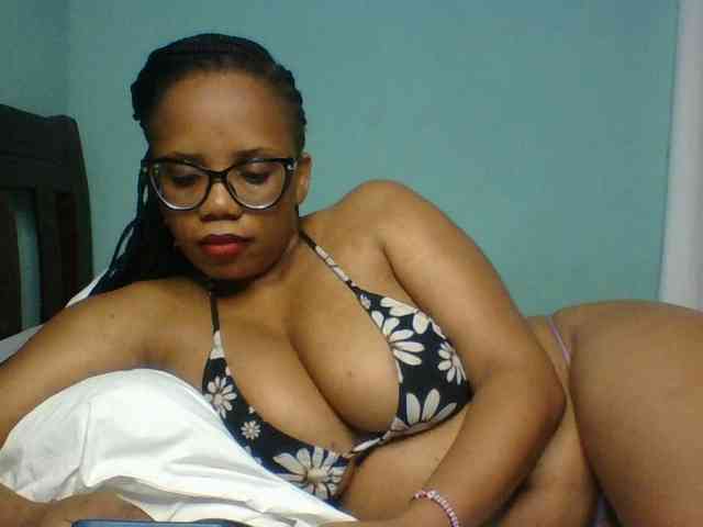 Prettyzari webcam