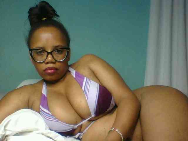 Prettyzari webcam