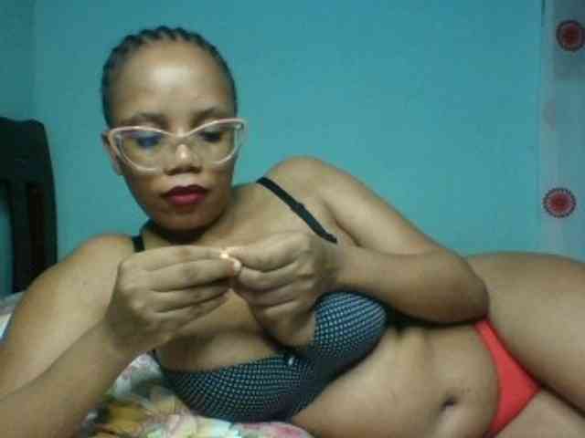 Prettyzari webcam