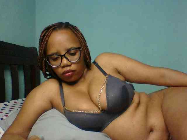 Prettyzari webcam