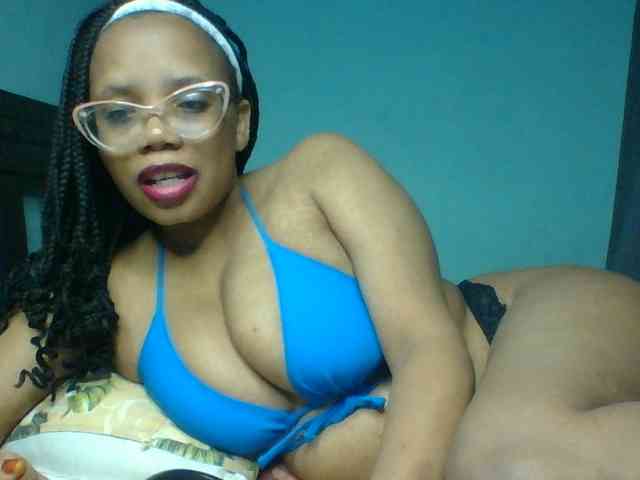 Prettyzari webcam