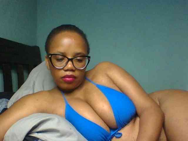 Prettyzari webcam