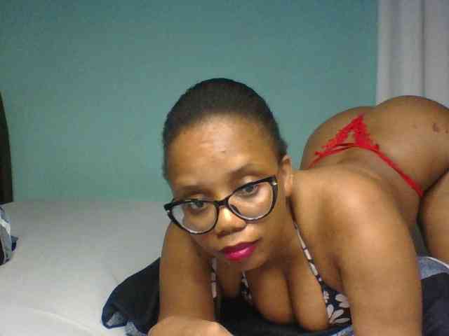 Prettyzari webcam