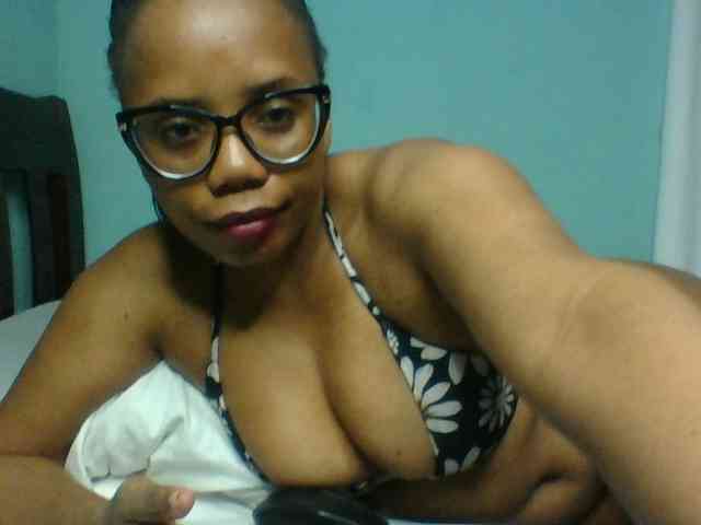 Prettyzari webcam
