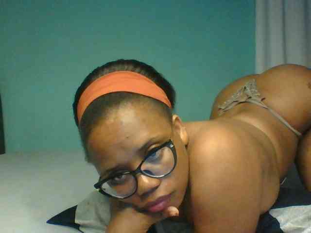 Prettyzari webcam