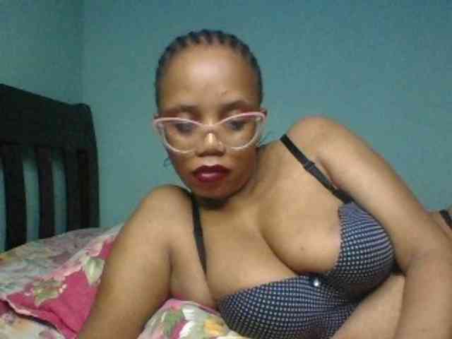 Prettyzari webcam