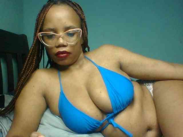 Prettyzari webcam