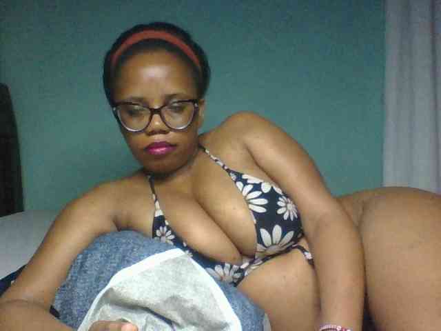 Prettyzari webcam