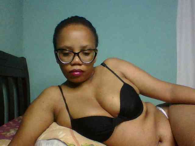 Prettyzari webcam