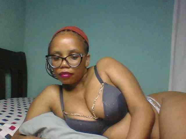 Prettyzari webcam