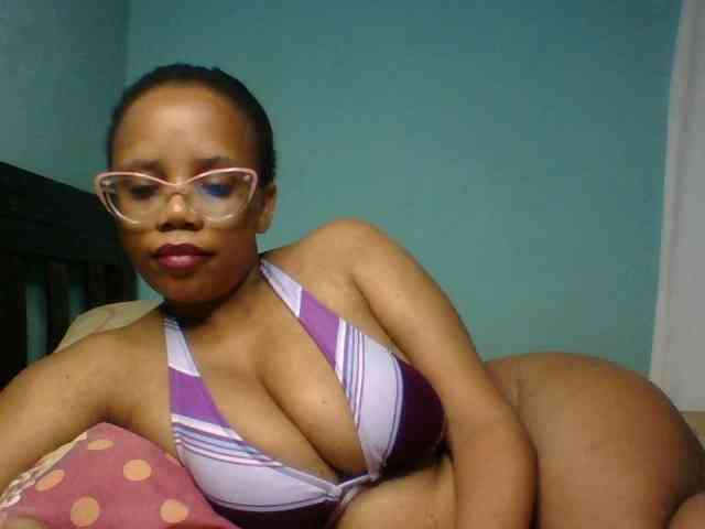 Prettyzari webcam