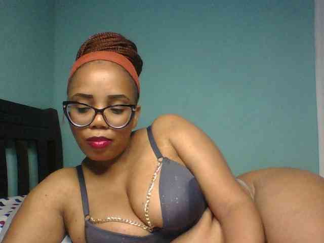 Prettyzari webcam