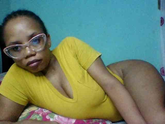 Prettyzari webcam