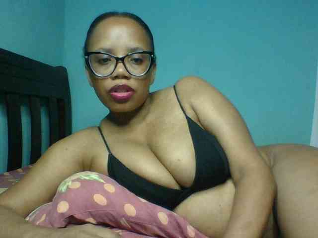 Prettyzari webcam