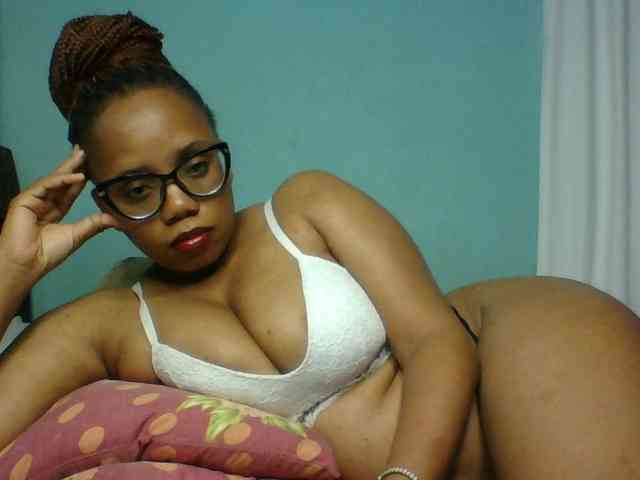 Prettyzari webcam
