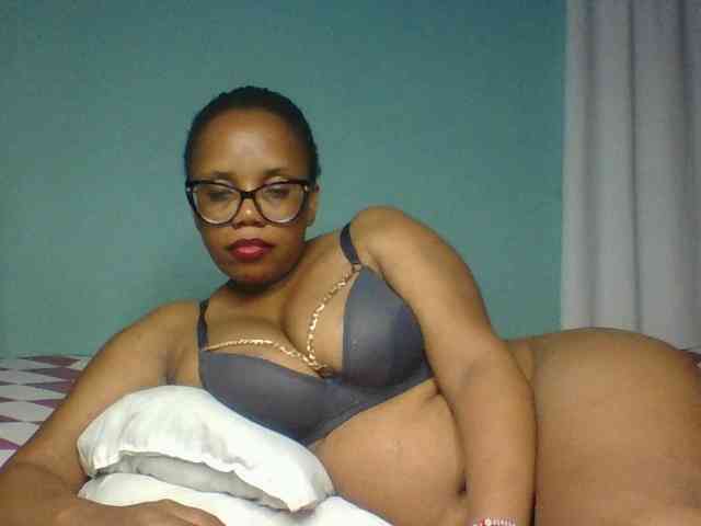 Prettyzari webcam